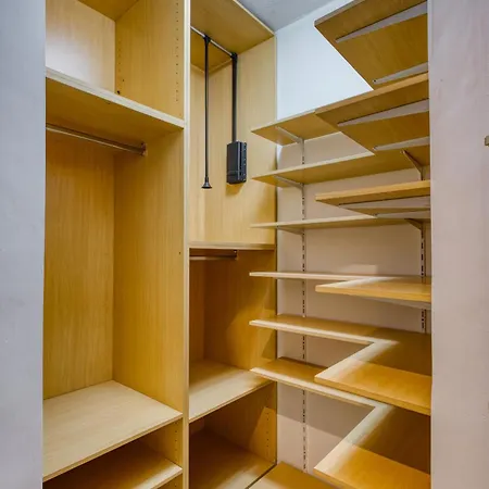 3 Bedroom Penthouse With Jacuzzi And Roof Terrace Vfra1-1